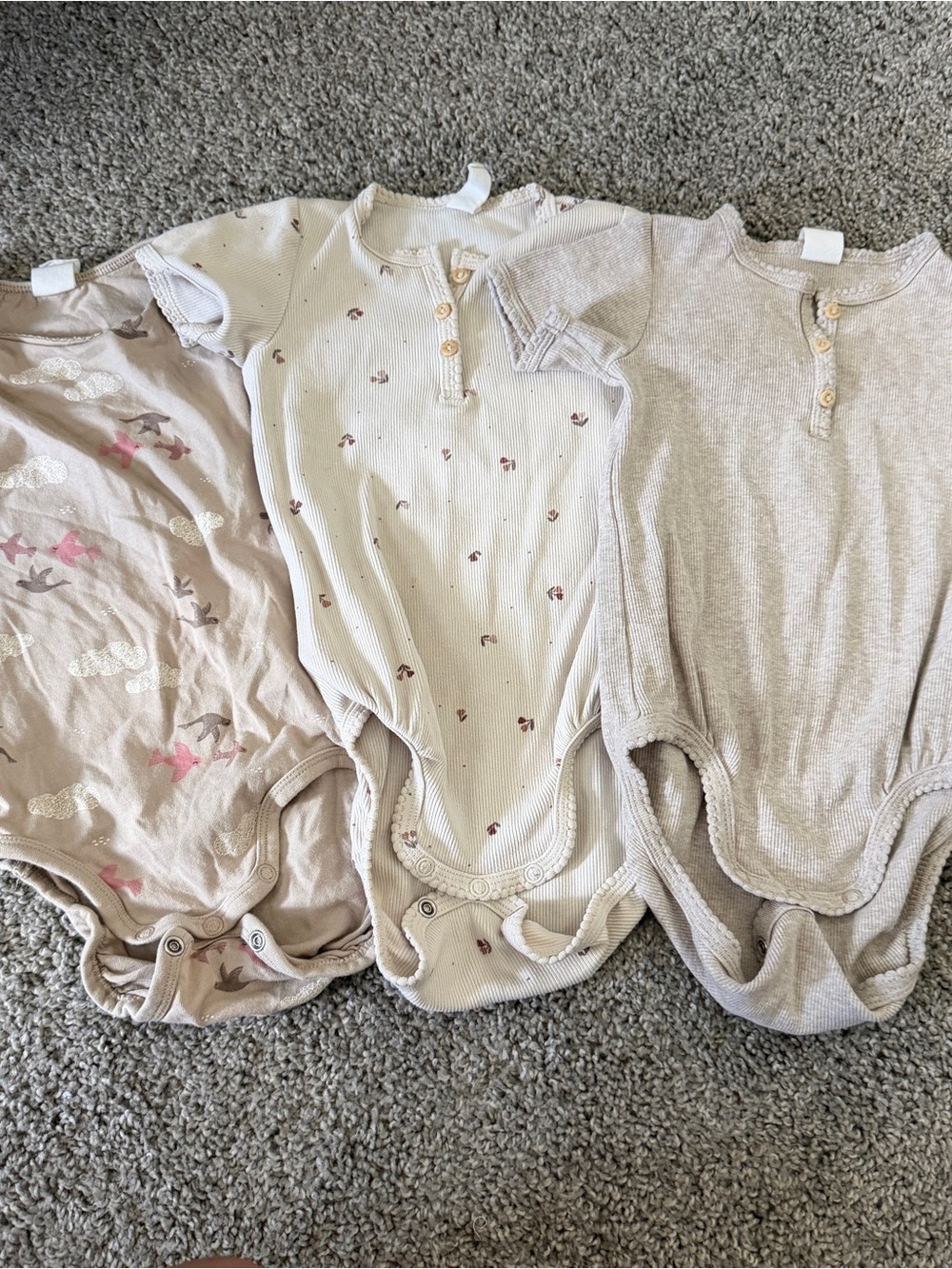 H&M Neutral Beige & Cream Ribbed Short-Sleeve Bodysuit Set